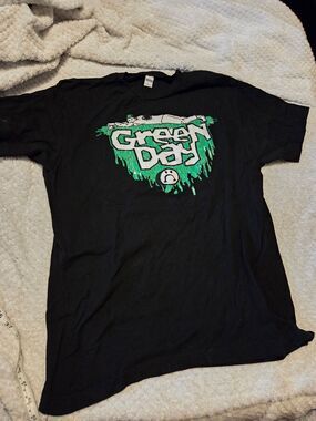 Hot Topic Black T-Shirt with Green Day